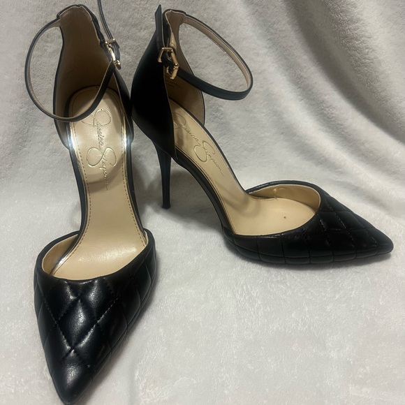 Jessica Simpson black quilted pointy toe ankle strap high heel size 10 - Picture 2 of 12